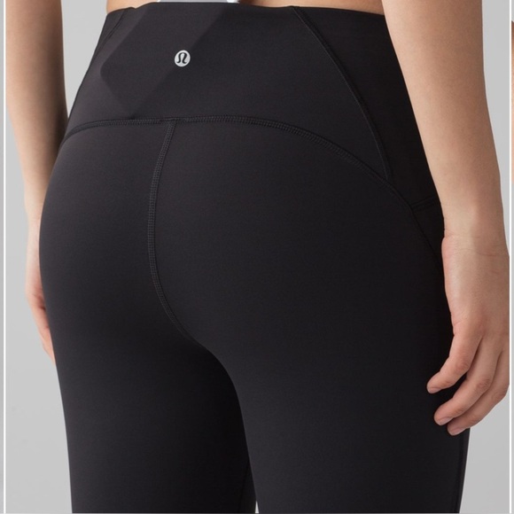 🍋Lululemon Train Times Crop (17")
Black - Picture 4 of 8